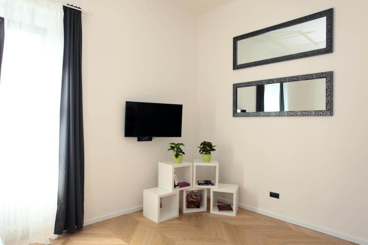 The Apartment House - Mezibranska Prague Ngoại thất bức ảnh